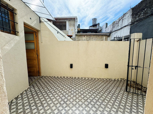 Ph A Estrenar Con Patio Propio En Alquiler! En Pb.