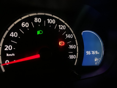 Imagen 9 de 15 de Renault Kwid Zen 1.0 5p Año 2018 Km 96.800