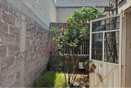 Casa En Venta Con Terreno Extenso Listo Para Expandirse A Tu Gusto.