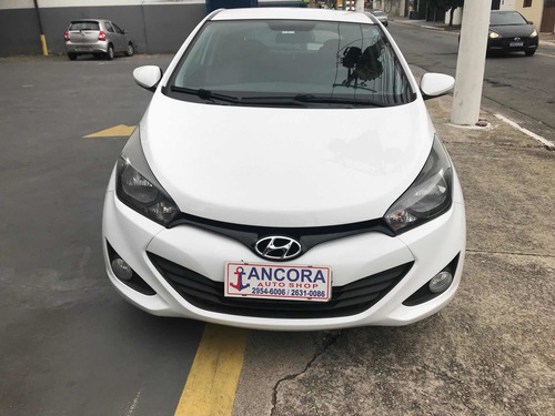 Imagem 1 de 10 de Hyundai Hb20 2014 1.6 Comfort Plus Flex 5p