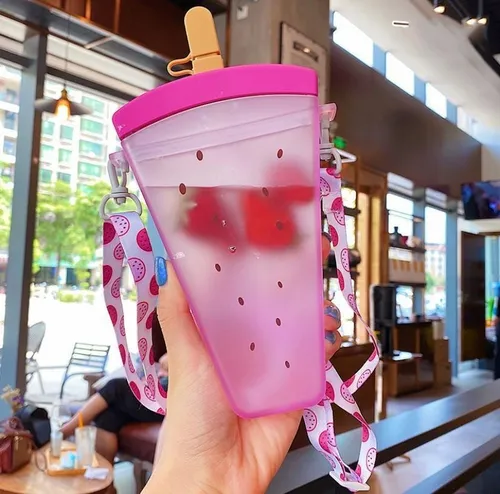 Botella De Agua 300ml Sandia Con Pitillo +cuerda Para Colgar