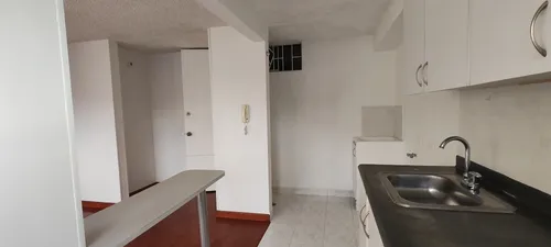 Apartamento 3 Habs. 2bañ. Garaje. Cocintegral. Superubicac.
