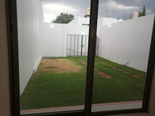 Imagen 6 de 15 de Vendo Casa De Dos Niveles En La Col. Gabriel Tepepa Cuautla