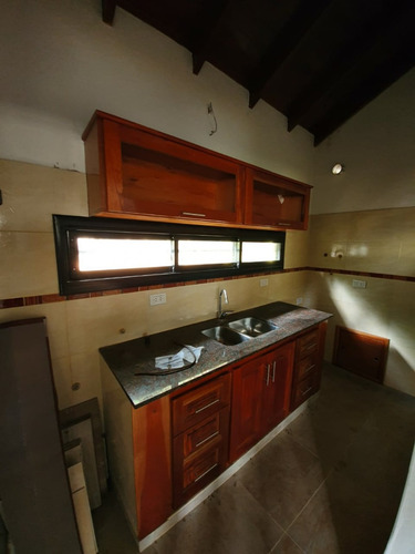 Casa Dos Ambientes A Estrenar - Financiada