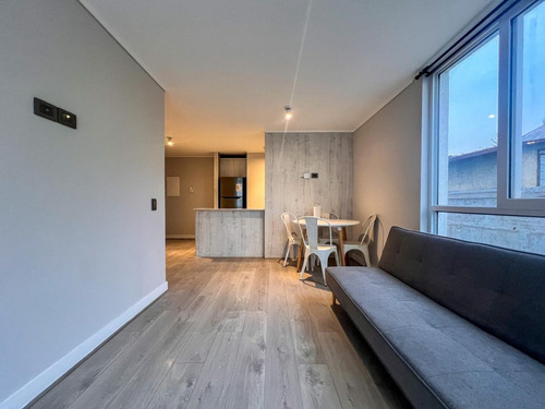 Departamento Impecable Metro Orientales Estc. Y Bodega