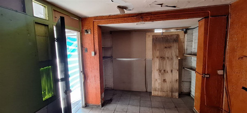 Casa En Venta De 6 Dorm. En Ñuñoa