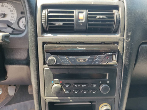 Imagem 11 de 15 de Chevrolet Astra 2.0 Mpfi Cd 8v Gasolina 4p Manual