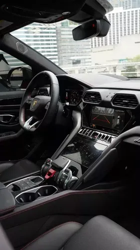 Lamborghini Urus 2024