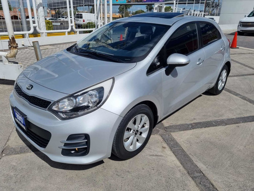 Imagen 2 de 14 de Kia Rio 2017 1.6 Ex Hatchback Mt