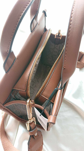 Calvin Klein Crossbody Grande