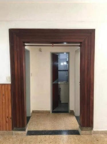 Casa En Venta - 2 Dormitorios 2 Baños - Cochera - Haedo, Morón