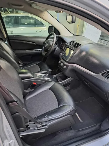 Dodge Journey 2.4 Sxt Sport 7 Pasajeros At