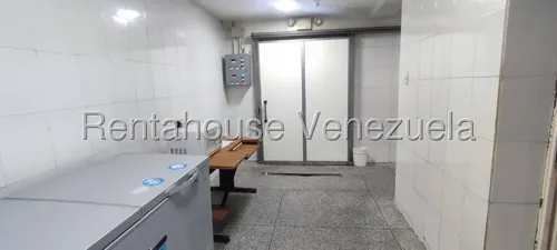 Local A Pie De Calle Con Cava Cuarto En Alquiler, Urb. San Martin, Cerca Del C.c Los Molinos