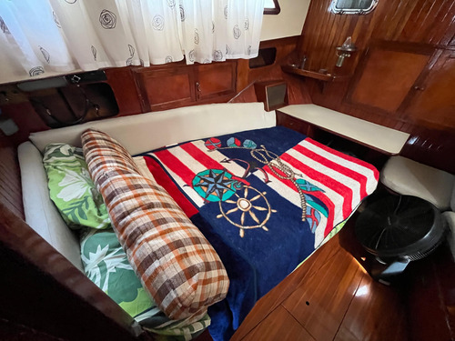 Crucero De Madera Clásico: Aller Hossman 35