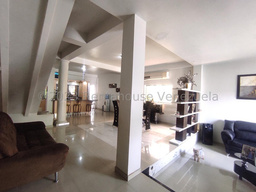 Hermoso Townhouse 3h3b, Remodelado Urb Priv El Piñal.hasiso.