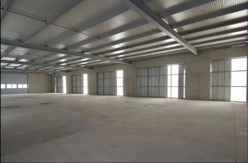 Bodega 1000m2 En Constituyentes Observatorio Con Acceso A Trailer Y Camionetas