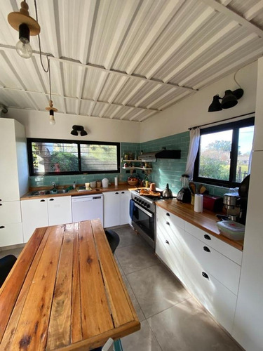 Imagen 9 de 21 de Excelente Casa En Barrio Las Lomadas
