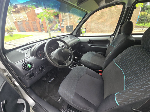 Renault Kangoo 1.6 Furgon Ph3 Confort 5as 2 Plc