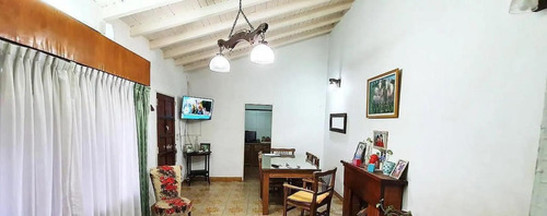Casa En Venta - 3 Dormitorios 2 Baños - 600mts2 - La Matanza