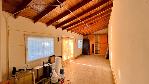 Venta | Permuta | Chalet De Piedra | Sobre 2 Lotes | Los Troncos |