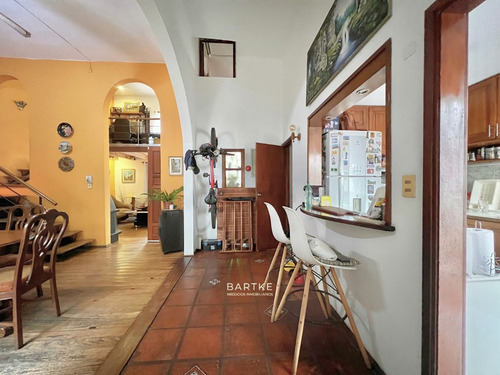 Se Vende Casa 3 Dormitorios + Escritorio Y Garaje - Atahualpa