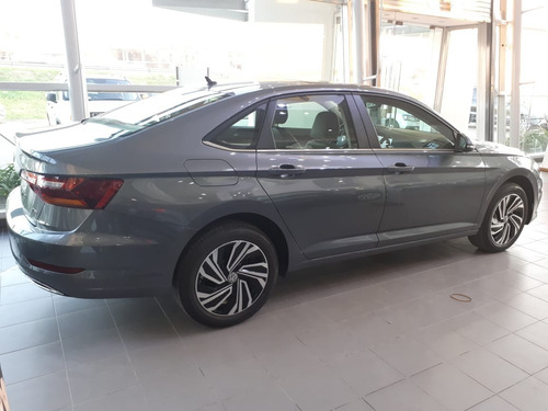 Imagen 8 de 15 de Volkswagen Vento 1.4 Highline 150cv At Cr