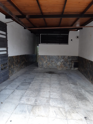 Imagen 2 de 13 de Se Vende Thowhouse En Altos De Copacabana