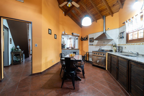 Venta Casa 4 Ambientes Hurlingham Apto Crédito
