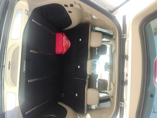 Jeep Grand Cherokee Laredo V6 4x2 At