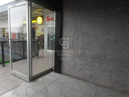 Local Comercial Con Gran Ubicación Y Flujo De Clientes