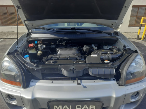 Hyundai Tucson 2.0 MPFI GLS 16V 143CV 2WD FLEX 4P AUTOMÁTICO