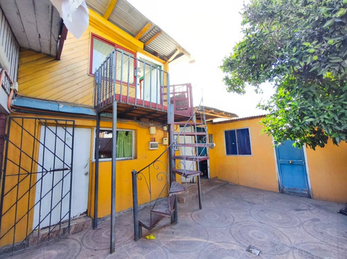 Propiedad En Venta En Huechuraba 7d | 3b | 3e
