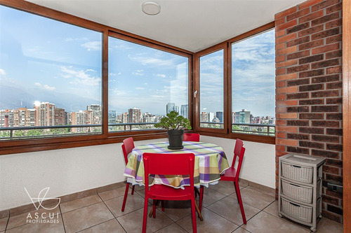 Departamento En Venta De 3 Dorm. Más Servicios En Las Condes