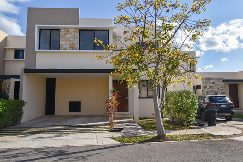 Casa En Venta En Mérida, Privada Andres, Cumbres De Novonorte, Conkal