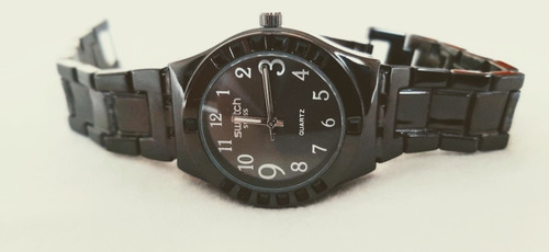 Relógio Feminino Quartz Análogo Metal Preto 2035 Movt Quartz