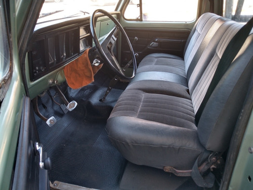 Ford F-100 F100 Deluxe