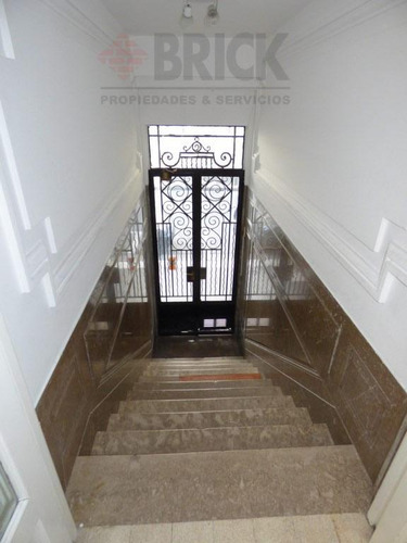 Piso T/casa S/exp En Pasteur Al 400 - Frente Apto Prof 2 Bcones T/a Nuevo