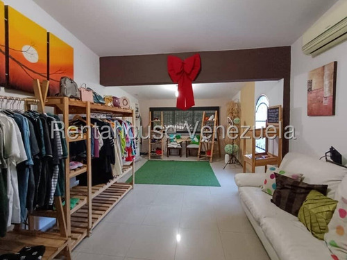 Casa De Amplios Espacios Amoblada En Urb. Lourdes. Ljsa 25-13114