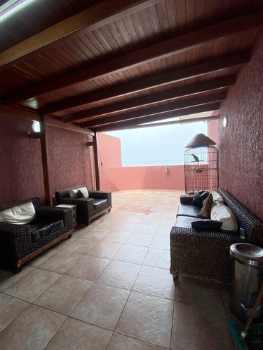 Apartamento 250 Mt2 Playa Mansa Res. Karla-doris R