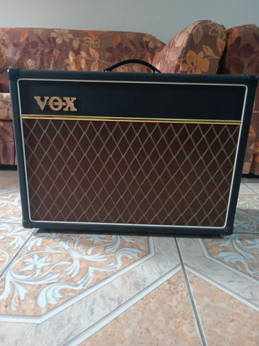 Amplificador Vox Ac15c1