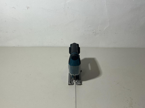 Makita Cxt Caladora 12v Vj04 - Usada Sin Bateria Ni Cargador (Usado)