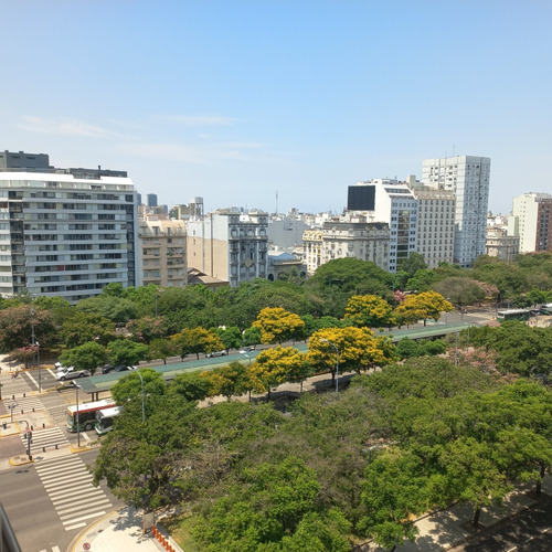 Dos Amb. Al Frente Piso Alto. Excelente Vista Av. 9 De Julio. Ideal Estudiantes. 