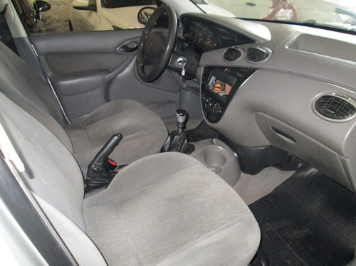 Ford Focus Ghia 2.0 Lfc 2002