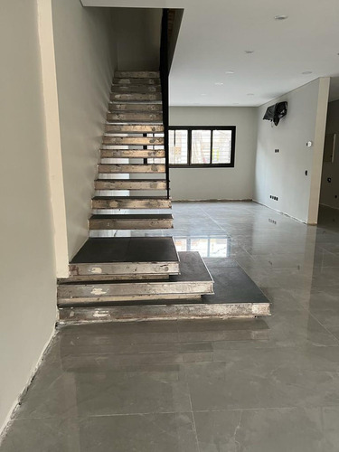 Imagen 3 de 21 de Venta Hermosa Casa A Estrenar Martinez
