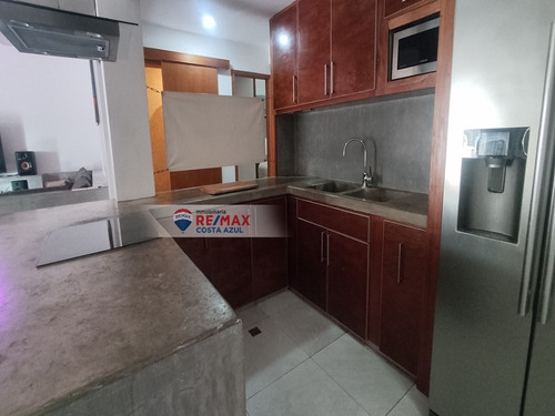 En Venta Hermosa Casa Con Cercanía Al Mar En Las Granja Del Tuque, Tucacas.