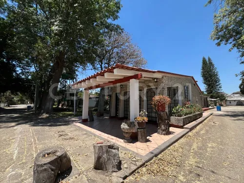 Bungalow En Club Roca Azul, Jocotepec. Jal.