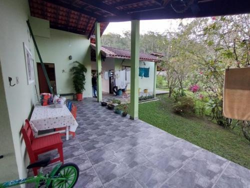 Chácara No Litoral Com 3 Quartos Em Peruíbe/sp
