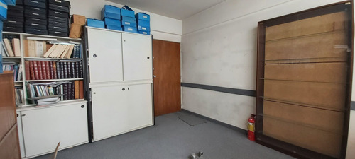 Imagen 23 de 30 de Venta Oficina Con 2 Cocheras - Cocina -baño Propio