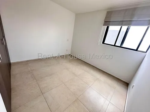 Zibata, Qro. Se Vende Casa Con 3 Recamaras 175 M2 De Construccion Qh 253112