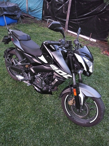Imagen 9 de 16 de Bajaj Rouser Ns200